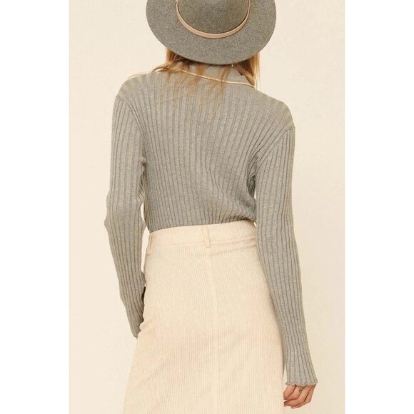 Lila Gray Self Button Ribbed Knit Cardigan - Picture 2 of 7